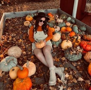 Meet your Posher, Julia